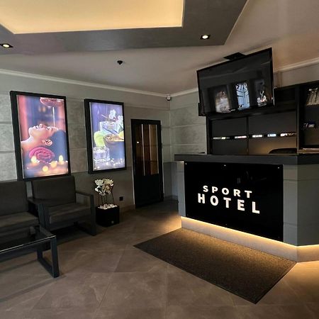 Sport Hotel 2 Čerkasy Esterno foto