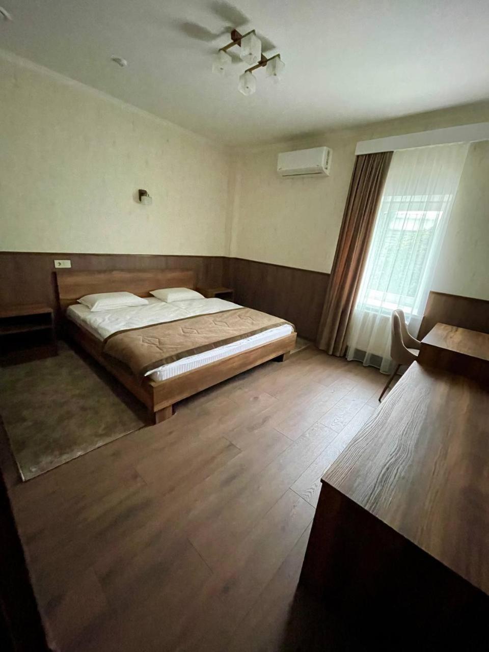Sport Hotel 2 Čerkasy Esterno foto
